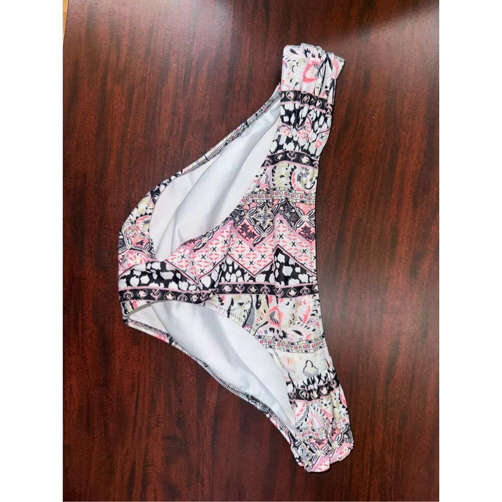 Victoria’s Secret The Knockout Bikini Bottom Size Medium
